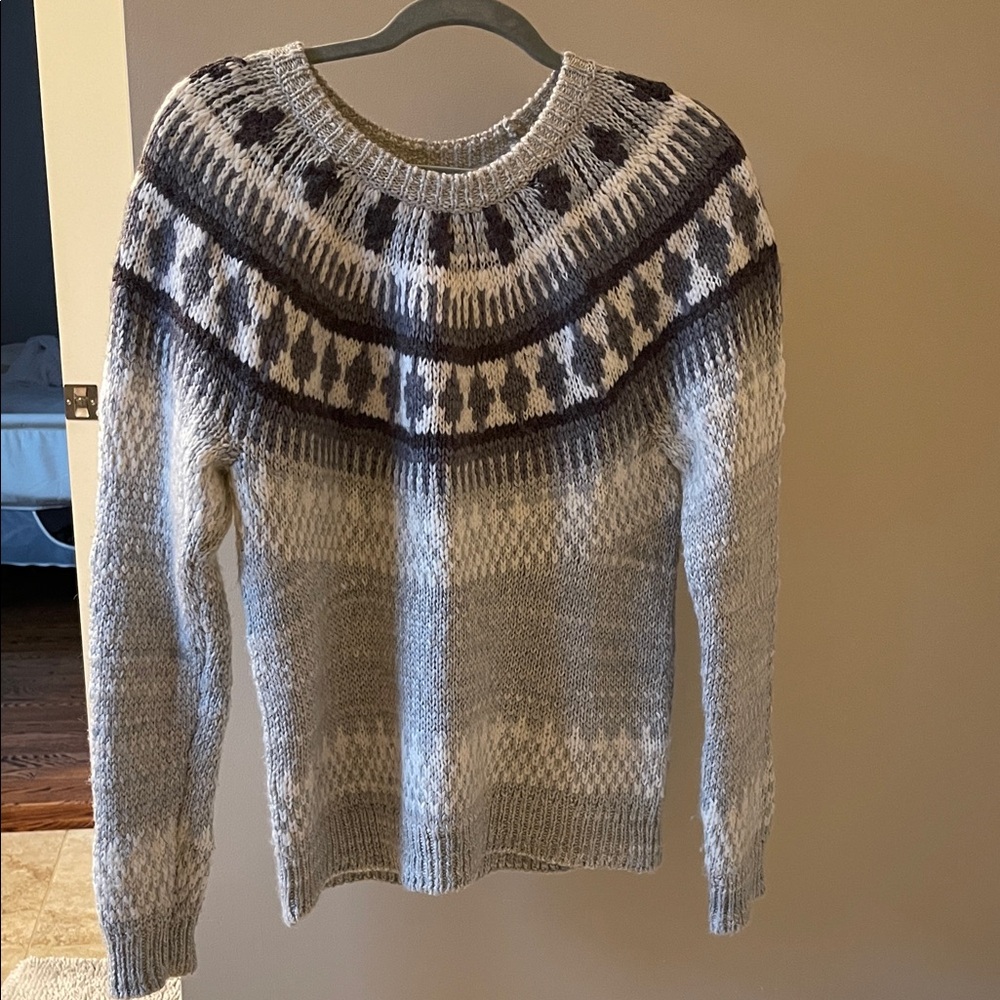 Lucky brand women’s sweater